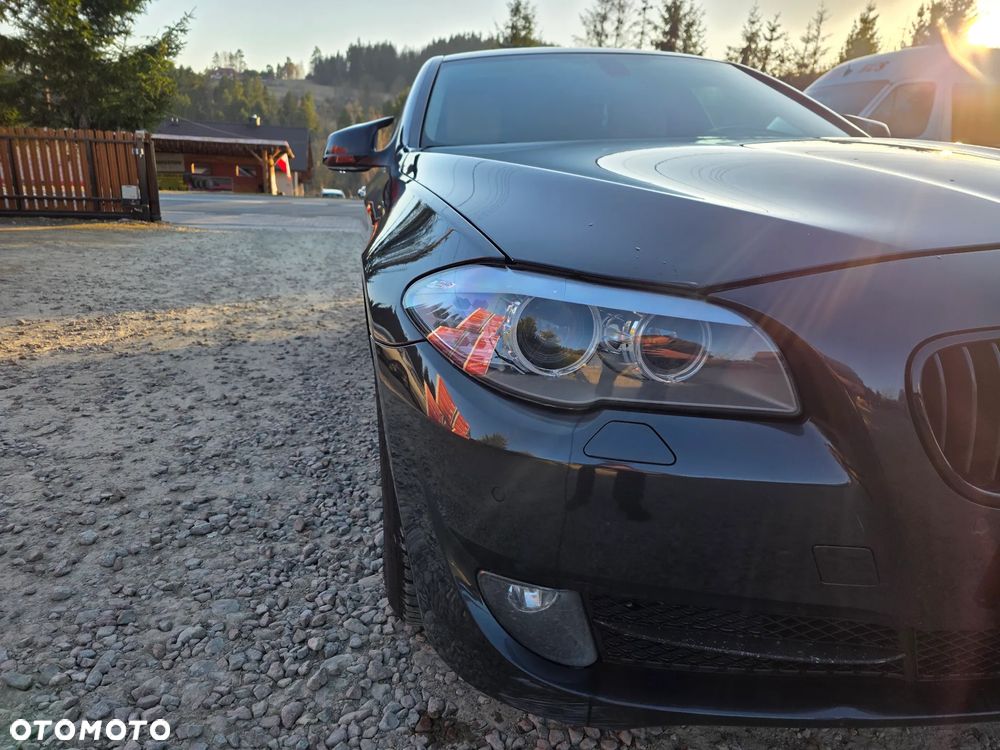 BMW Seria 5 520d Sport-Aut - 9