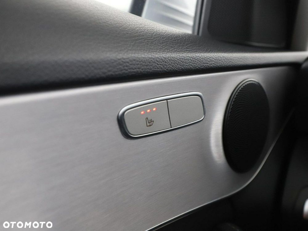 Mercedes-Benz Klasa C 220 d 9G-TRONIC Avantgarde - 38