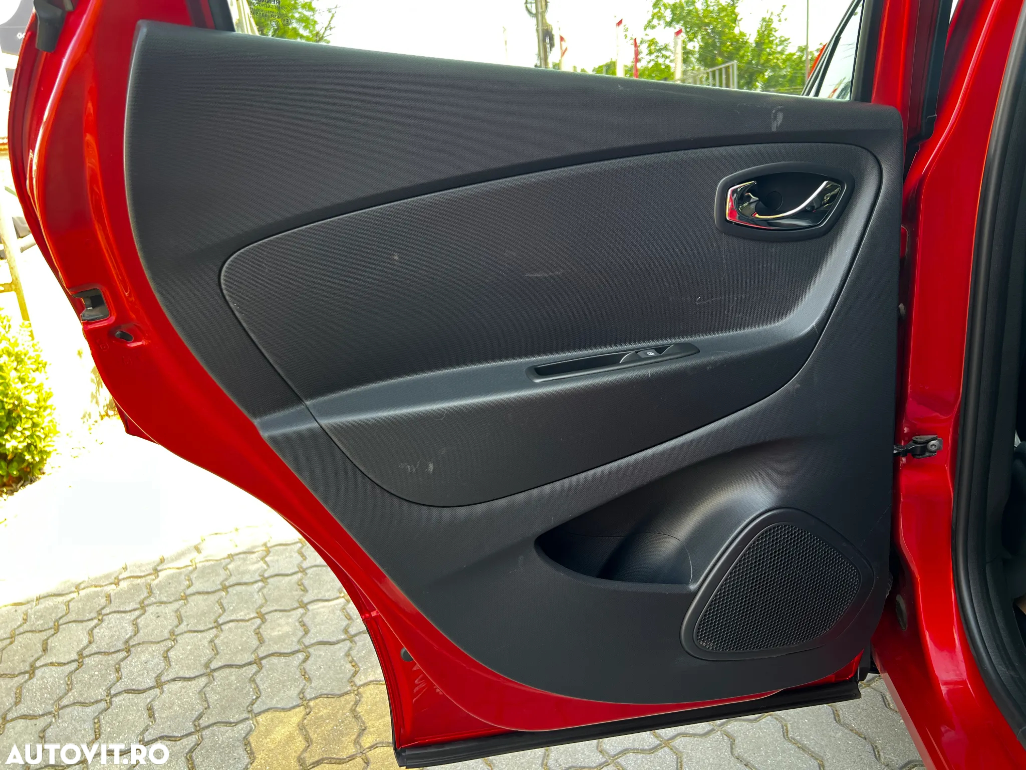 Renault Captur ENERGY dCi 110 Intens - 33