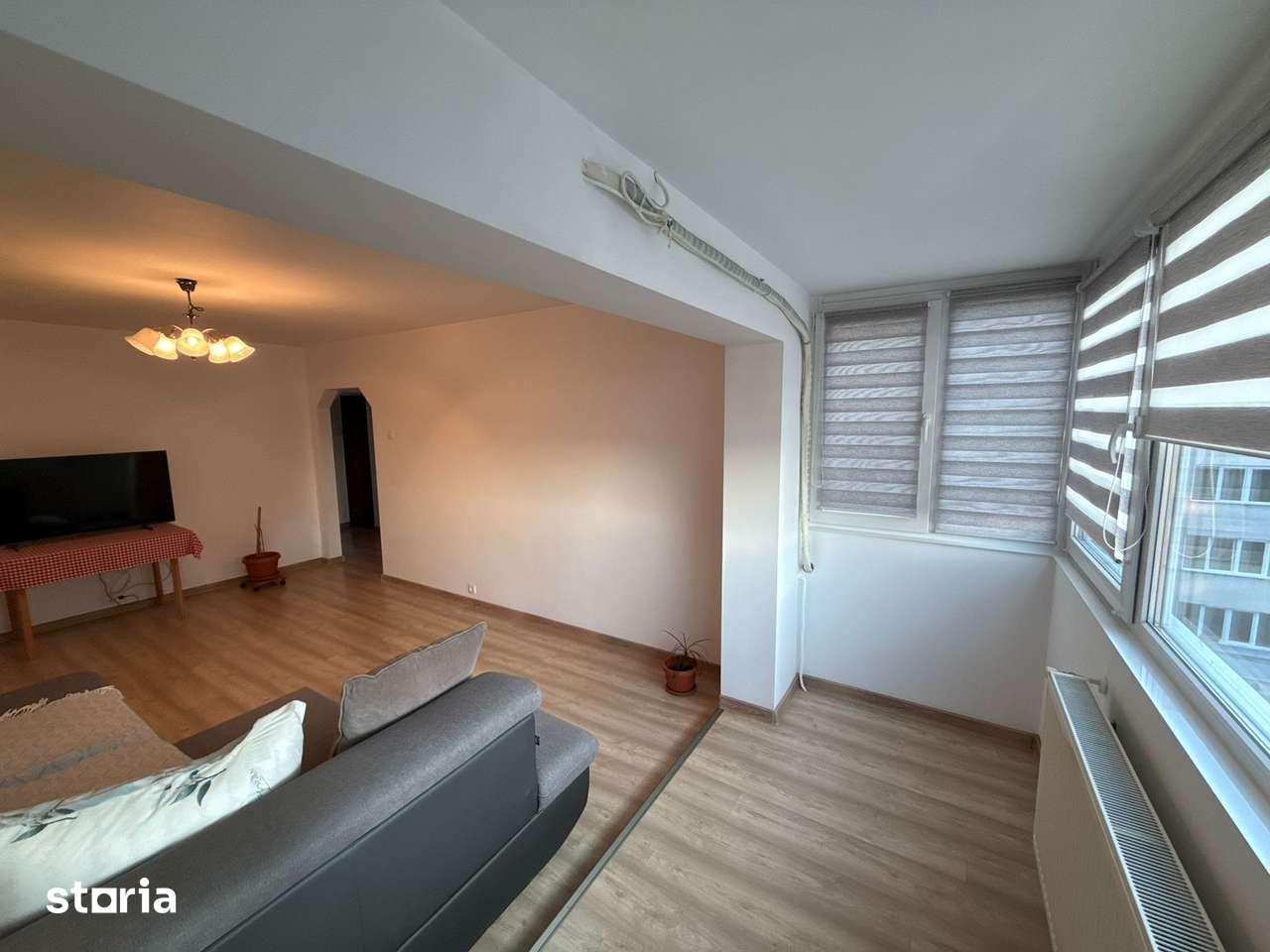3 camere, zona Decebal PC,Et. 4,termo. și hidroizolatie, amenajat — fotografia 1