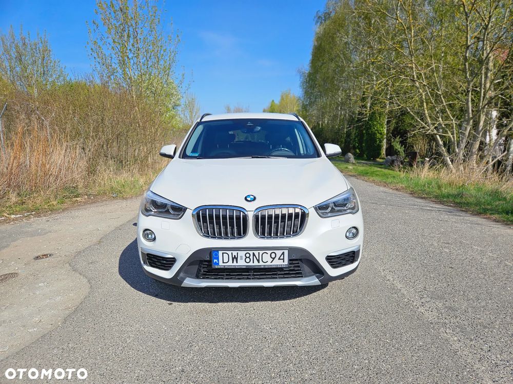 BMW X1 sDrive18i xLine - 8