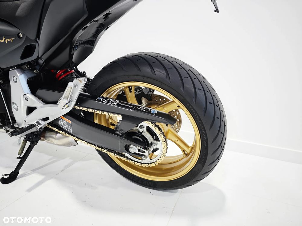 Honda Hornet - 7