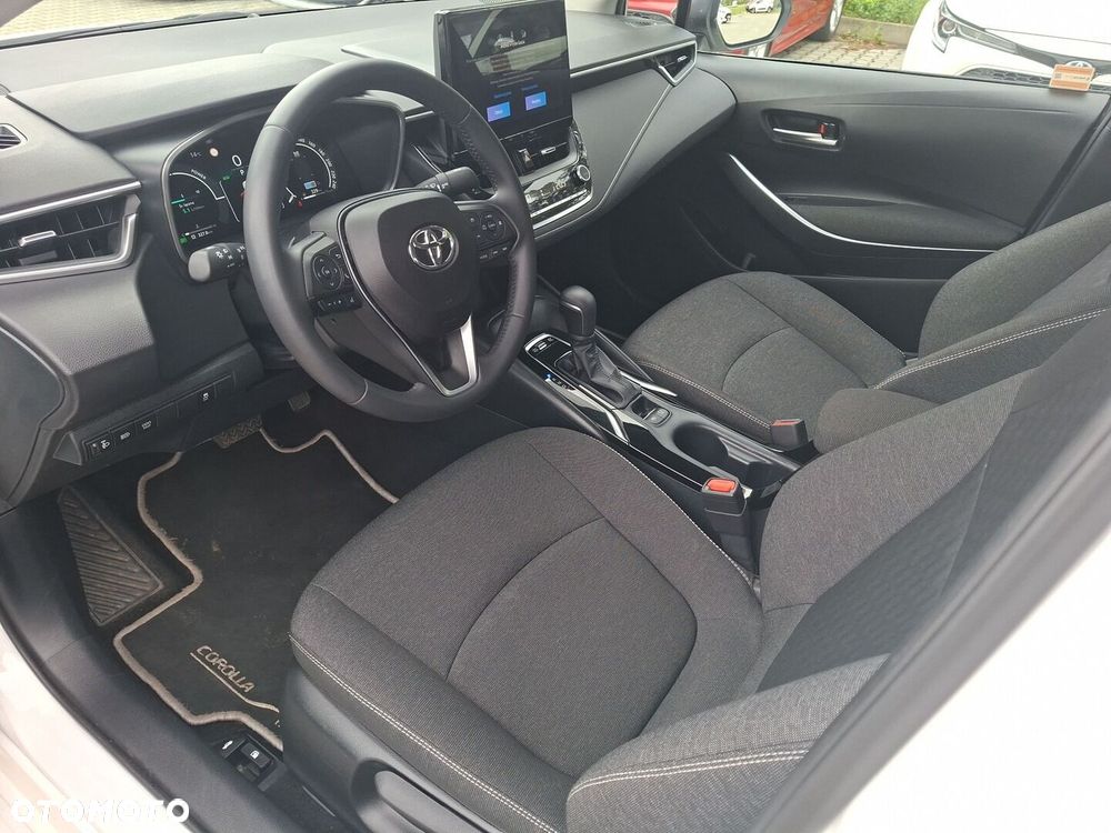 Toyota Corolla - 14