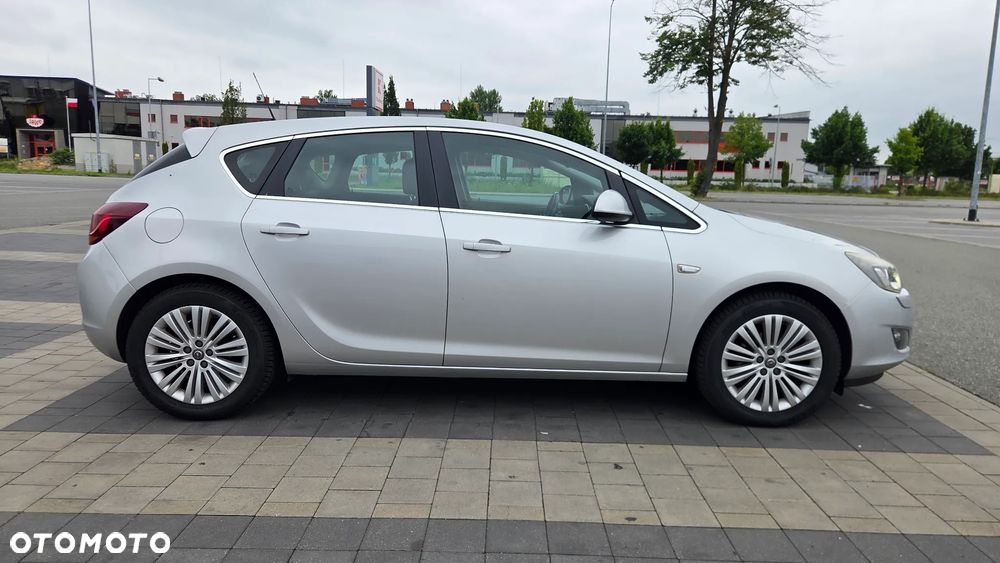 Opel Astra 1.4 T Cosmo - 7