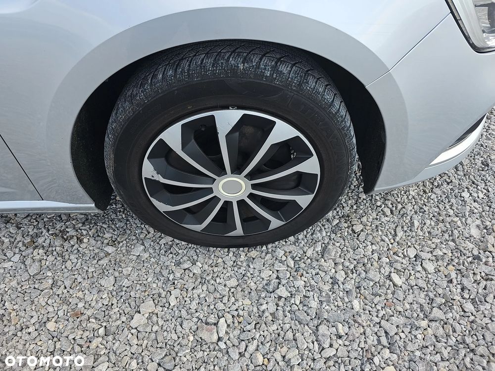 Renault Megane 1.5 Blue dCi Business - 28