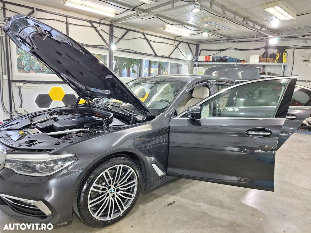BMW Seria 5 530e xDrive AT PHEV - 3