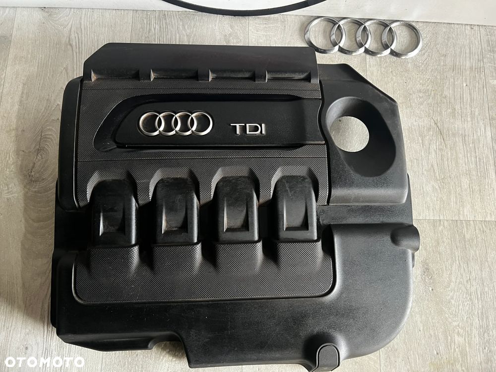 AUDI A3 8V 2.0 TDI GÓRNA OSŁONA POKRYWA SILNIKA 04L103954T 04L103925R - 2