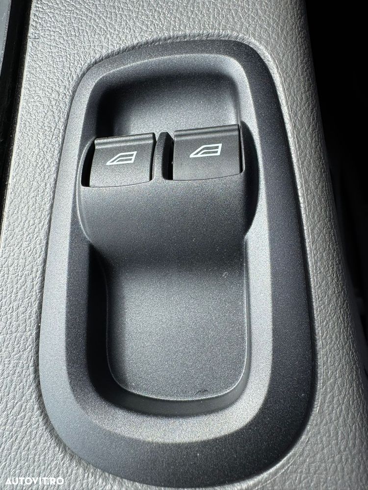 Ford TRANSIT  KOMBI 8+1 - 26