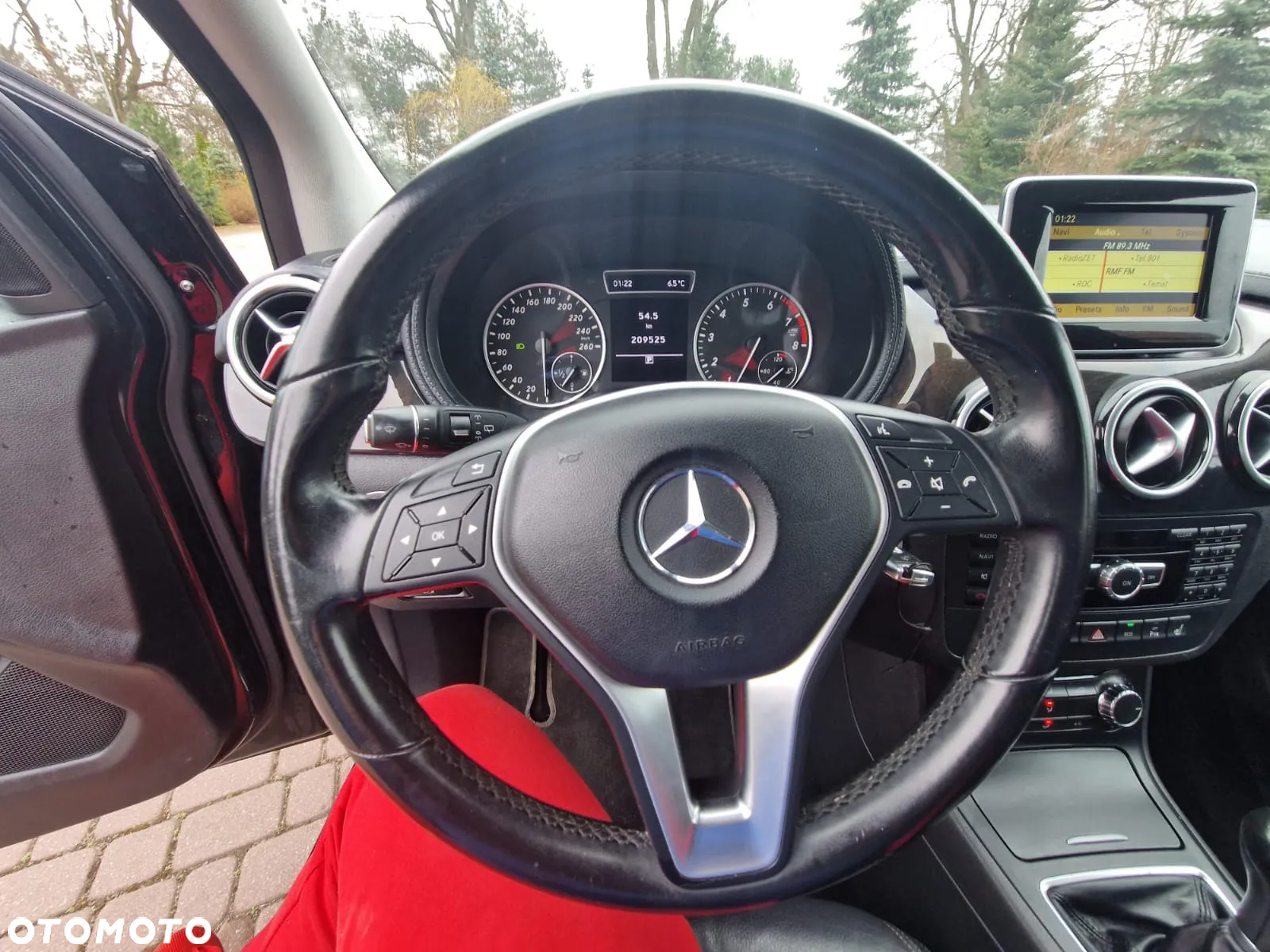 Mercedes-Benz Klasa B 180 BlueEFFICIENCY Edition - 23