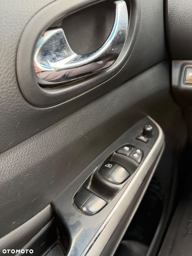 Nissan Navara - 12