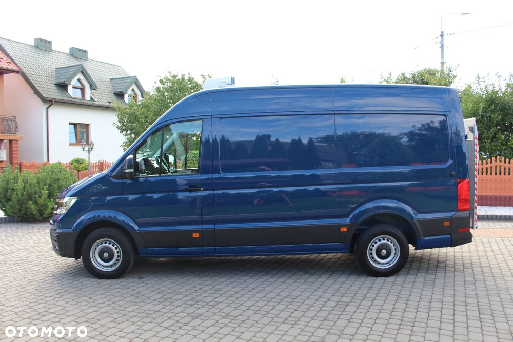 Volkswagen CRAFTER 2.0 177 KM / POLSKI SALON / JAK NOWY / CHŁODNIA / WINDA DHOLLANDIA / SPRINTER / IVECO / FIAT / - 9