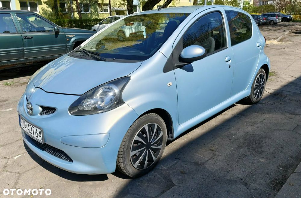 Toyota Aygo 1.0 VVT-i Luna MM A/C - 12