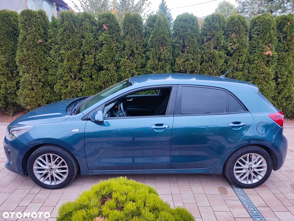 Kia Rio - 26