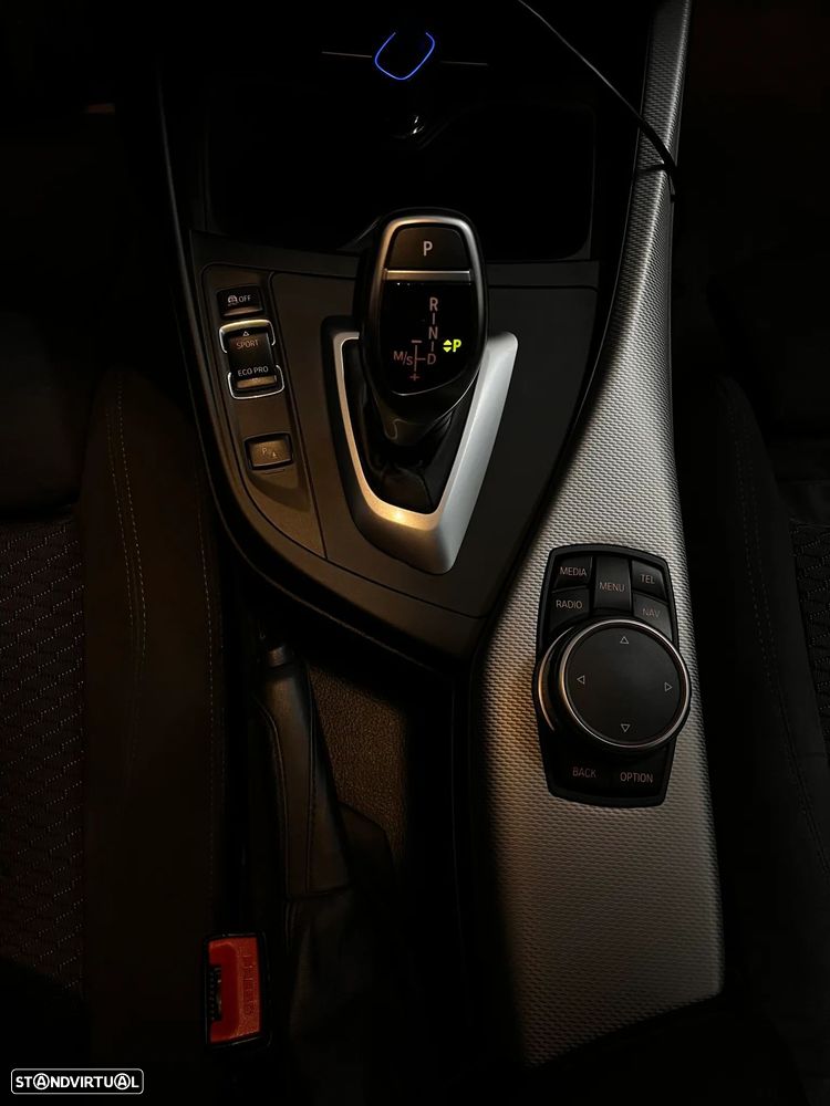 BMW M235i Auto - 8