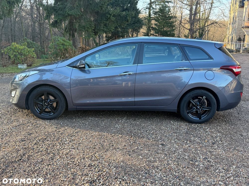 Hyundai i30 1.6 CRDI DCT Premium - 4