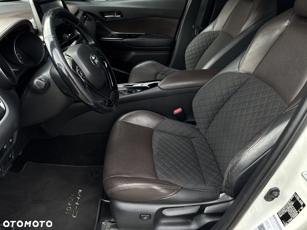 Toyota C-HR - 14