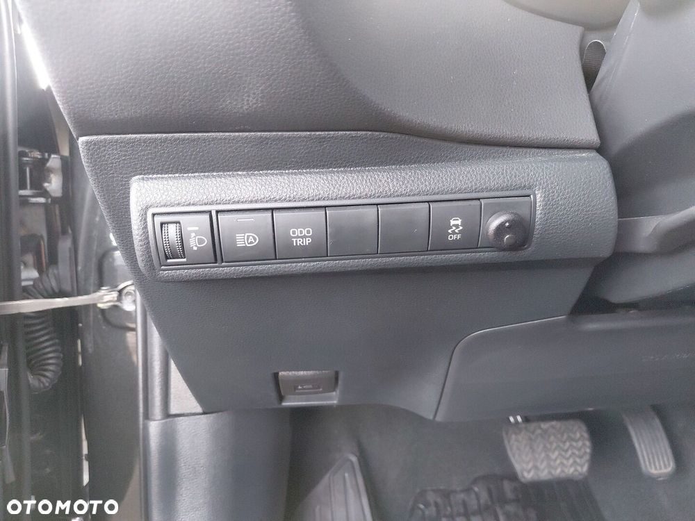 Toyota Corolla 1.8 Hybrid Comfort - 21