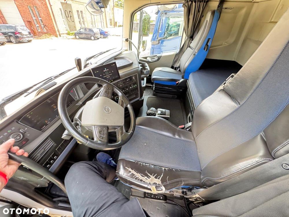 Volvo FH500 OŚ SKRĘTNA ROK 2022 SUPER STAN - 31