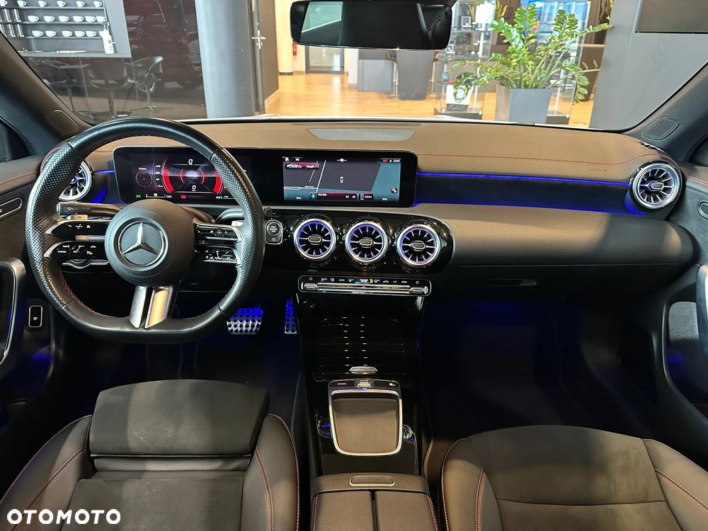 Mercedes-Benz CLA 200 mHEV AMG Line 7G-DCT - 8