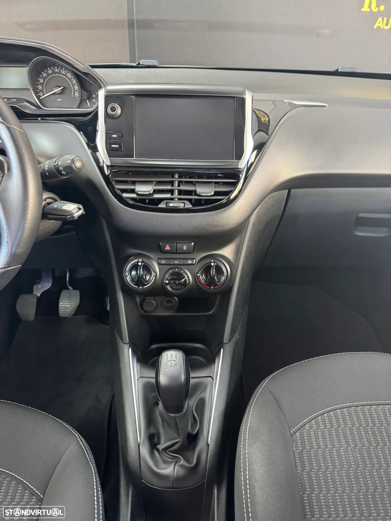 Peugeot 208 1.5 BlueHDi Allure - 16