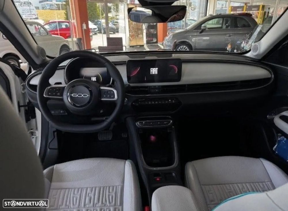 Fiat 600 1.2 Hybrid La Prima - 8