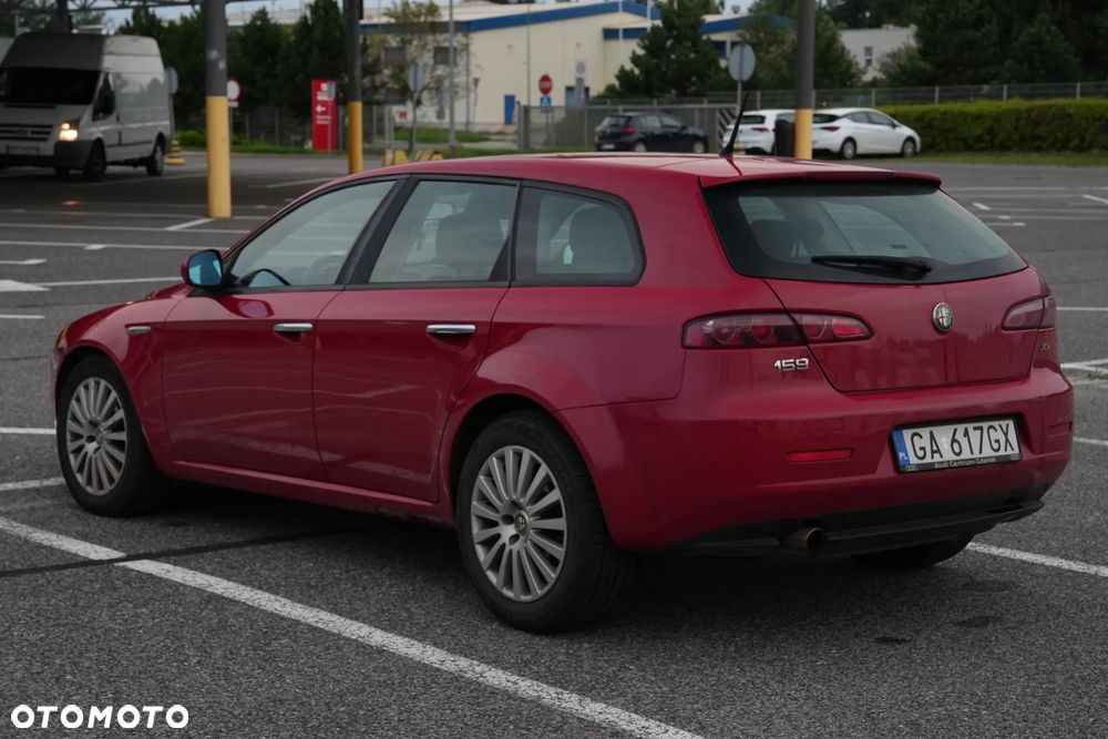 Alfa Romeo 159 - 5