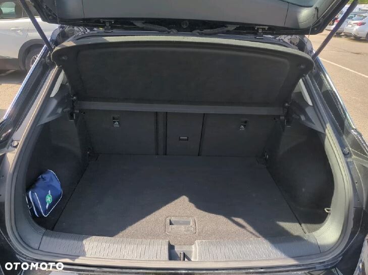 Volkswagen T-Roc - 8