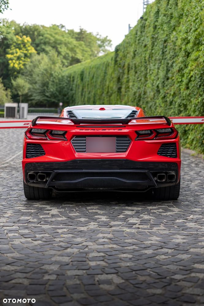 Chevrolet Corvette - 10