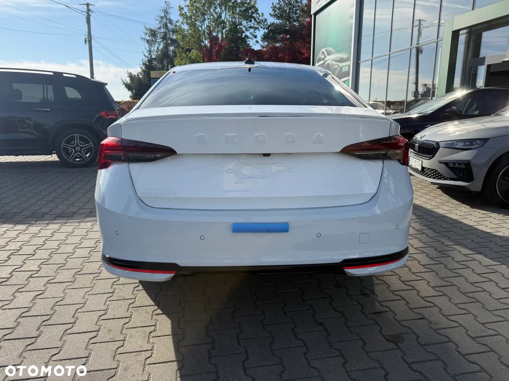 Skoda Octavia 2.0 TDI Sportline DSG - 5