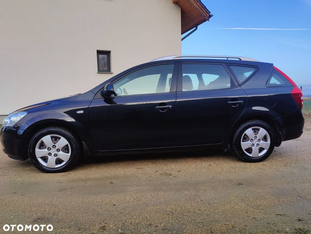 Kia Ceed 1.4 CVVT Attract - 34