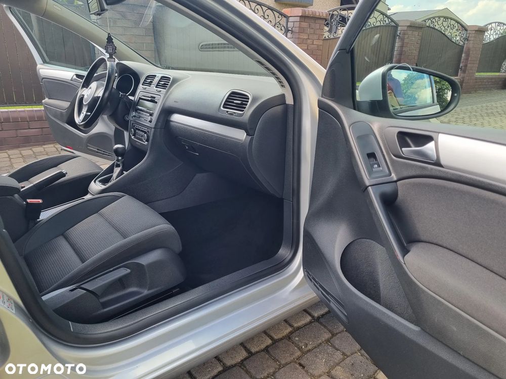 Volkswagen Golf 1.6 TDI DPF Comfortline - 13