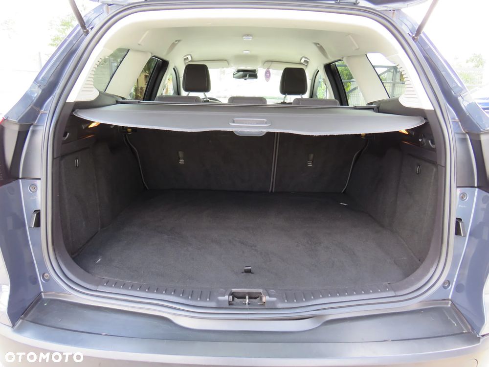 Ford Focus - 32