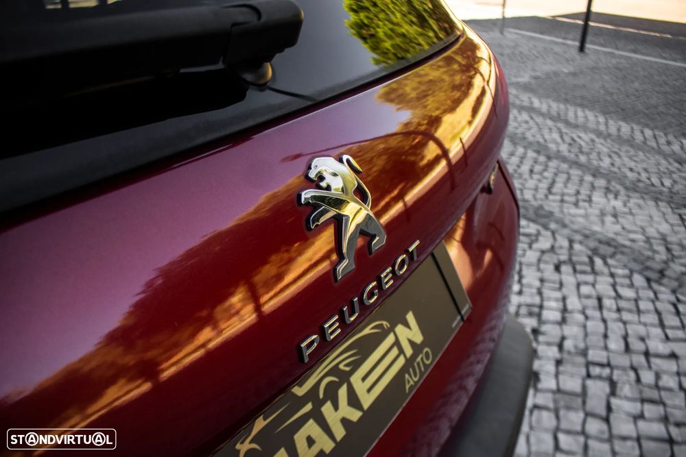 Peugeot 2008 1.2 PureTech GT Line EAT6 - 12