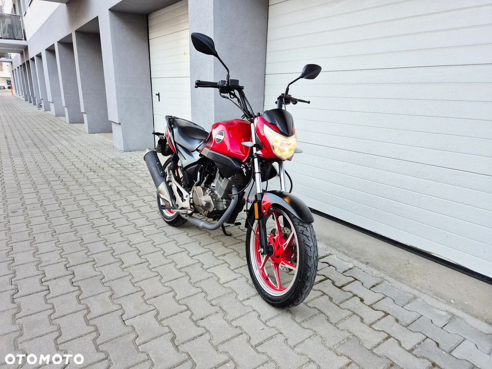 Junak Inny - 2