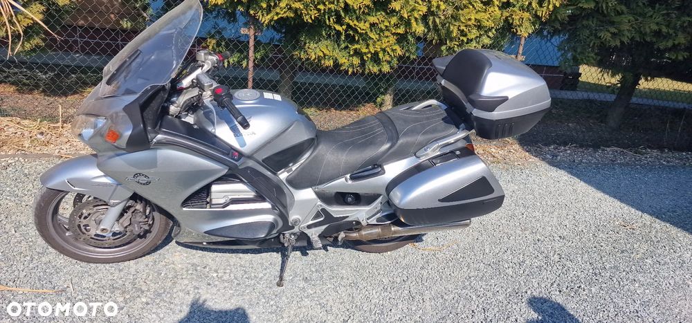 Honda ST - 9