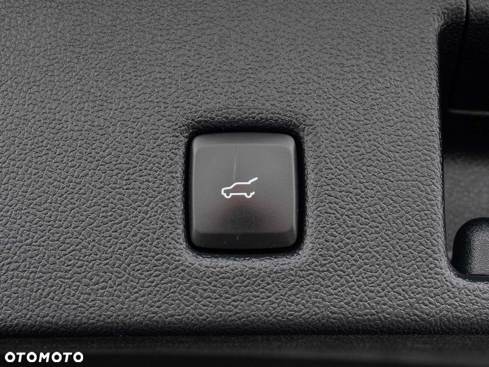 Ford Kuga 2.5 FHEV AWD ST-Line X - 30