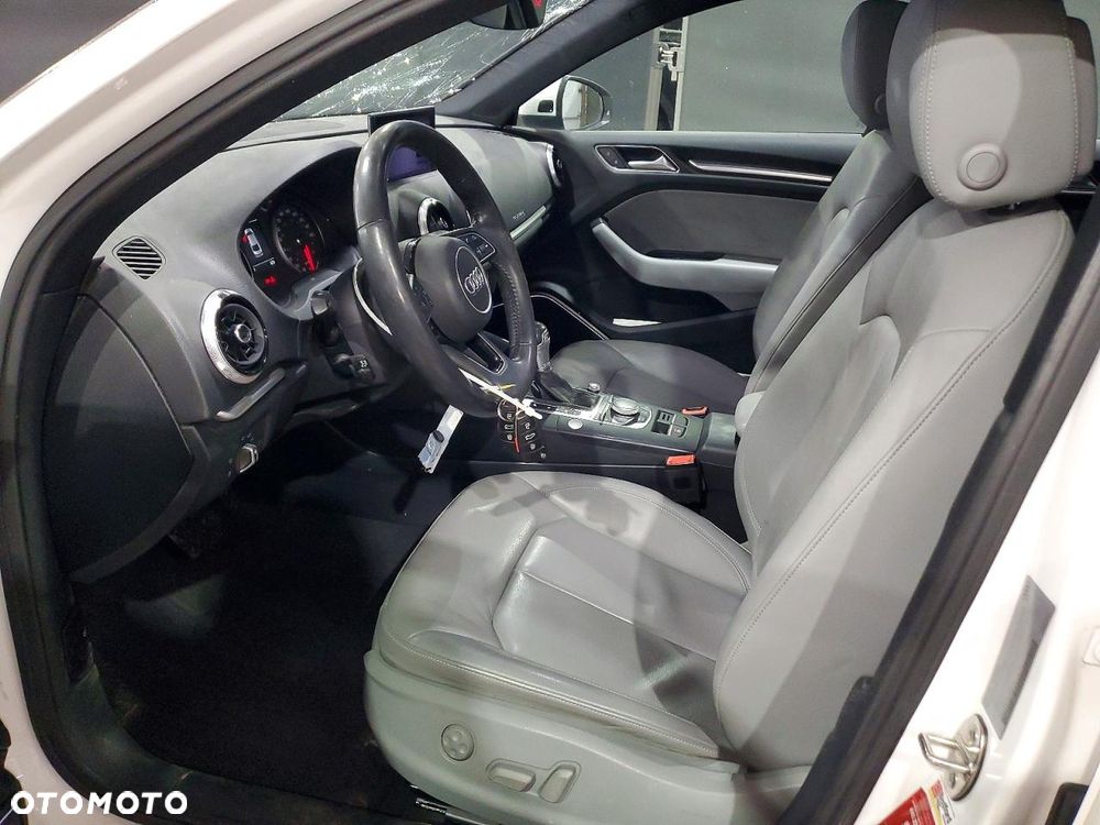 Audi A3 Sportback - 8