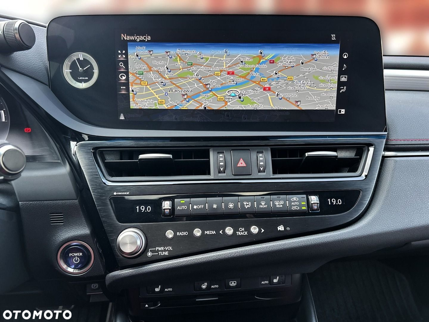 Lexus ES - 21
