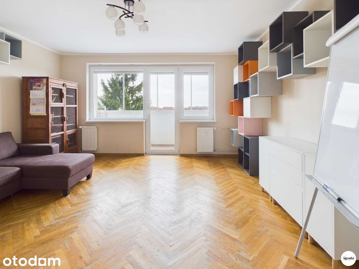 4 pokoje, oddzielna kuchnia, słoneczny balkon!
