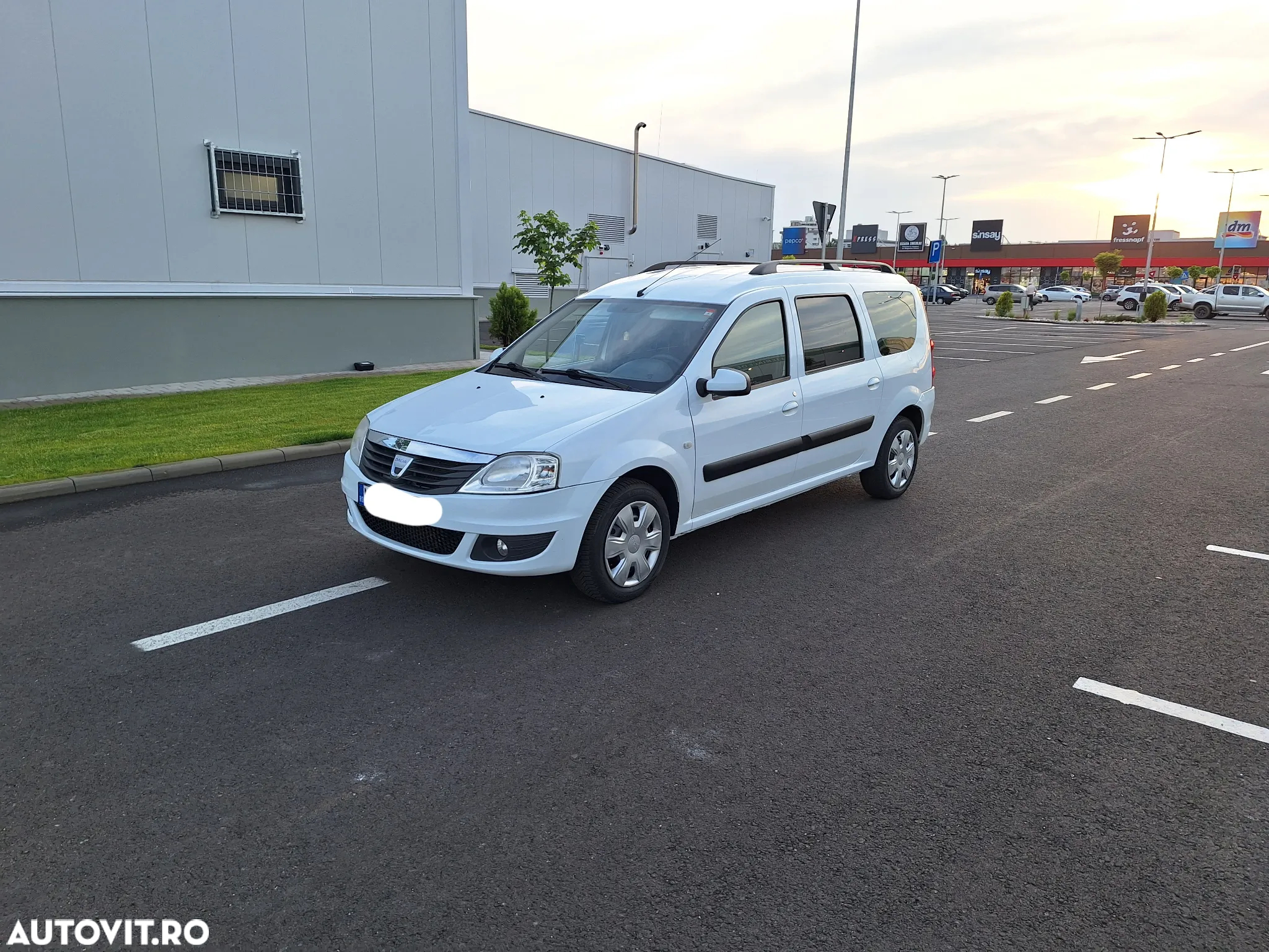 Dacia Logan 1.5 dCi Laureate - 21