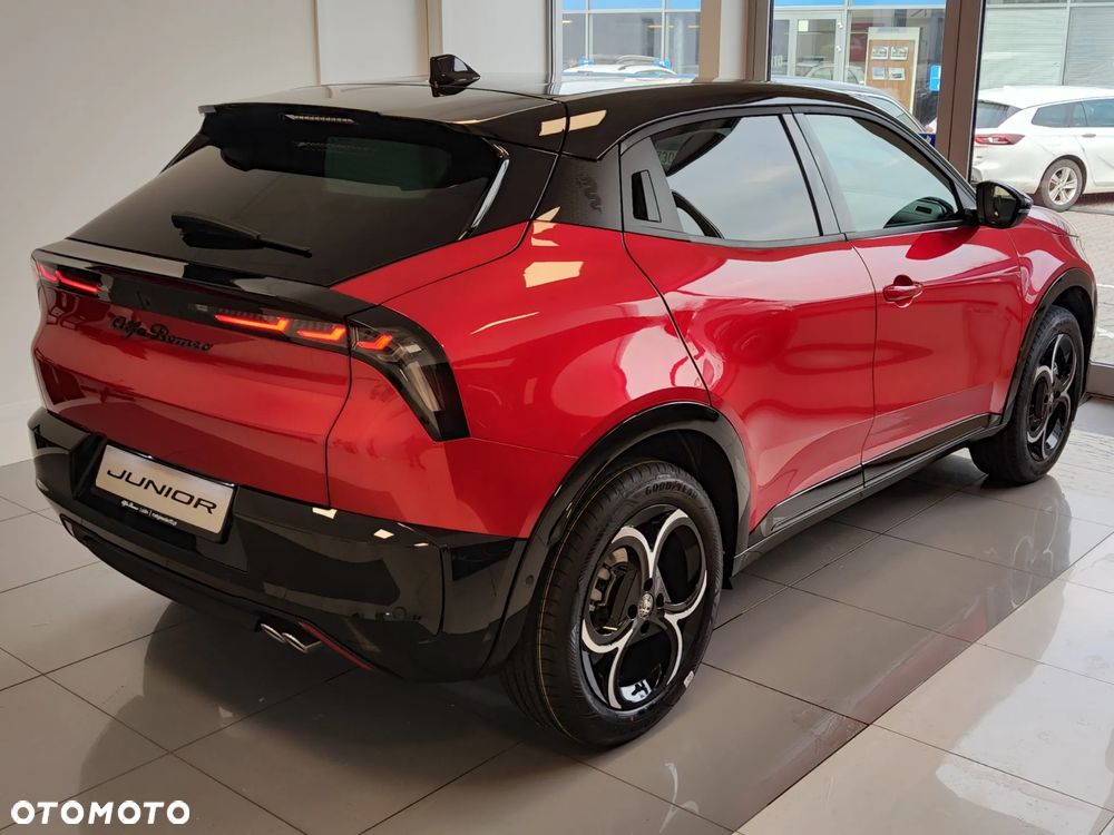 Alfa Romeo Junior 1.2 mHEV Ibrida eDCT - 11