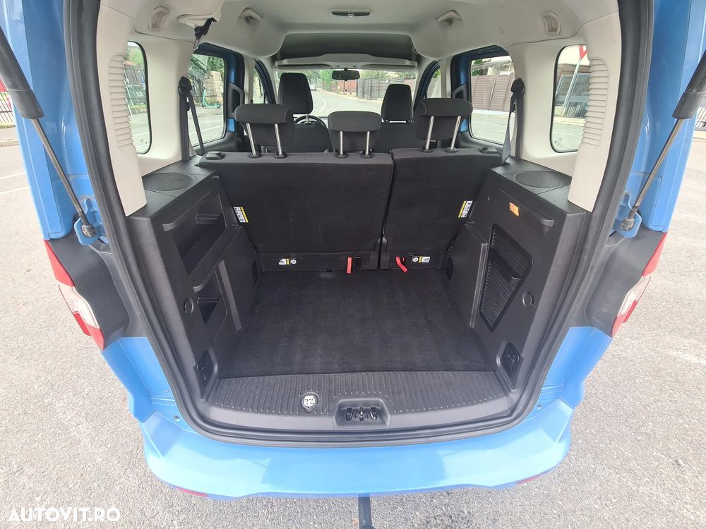 Ford Courier ver-1-6-tdci-s-s-titanium - 14