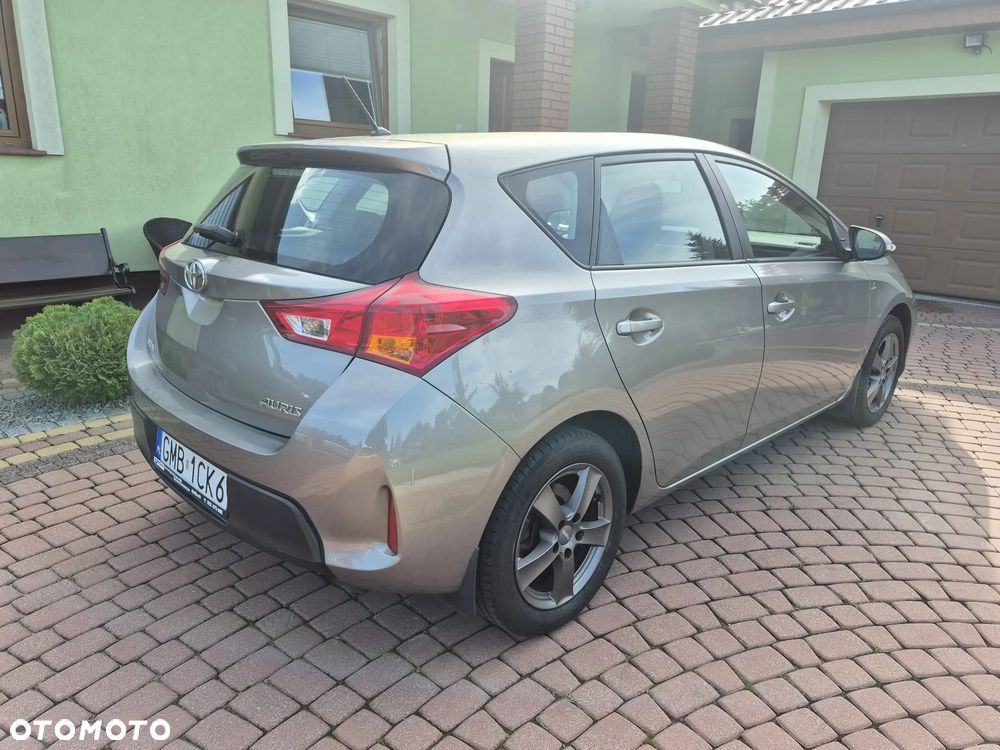 Toyota Auris 1.6 Active - 10