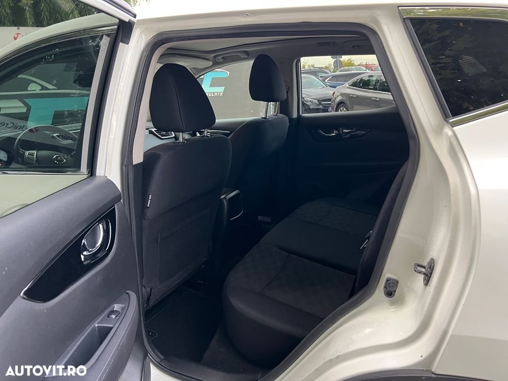 Nissan Qashqai 1.6 dCi DPF Start/Stop 360 - 12