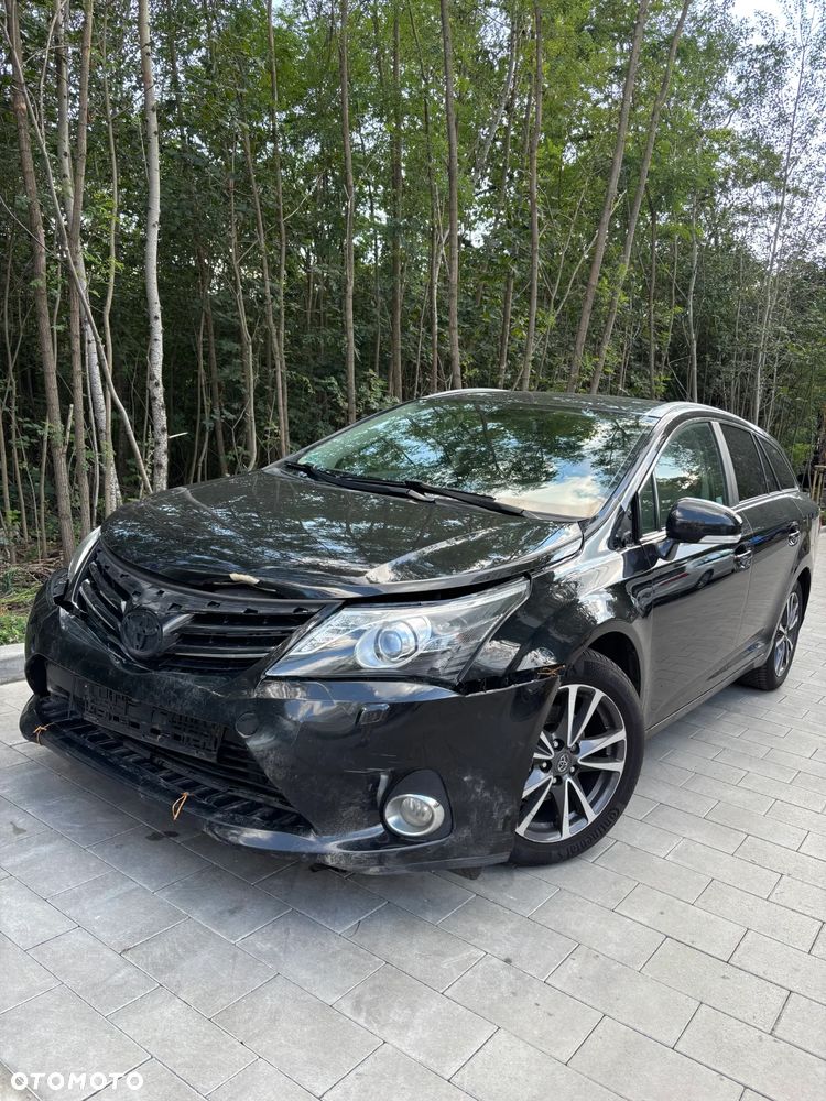 Toyota Avensis 1.8 Sol plus NAVI - 1