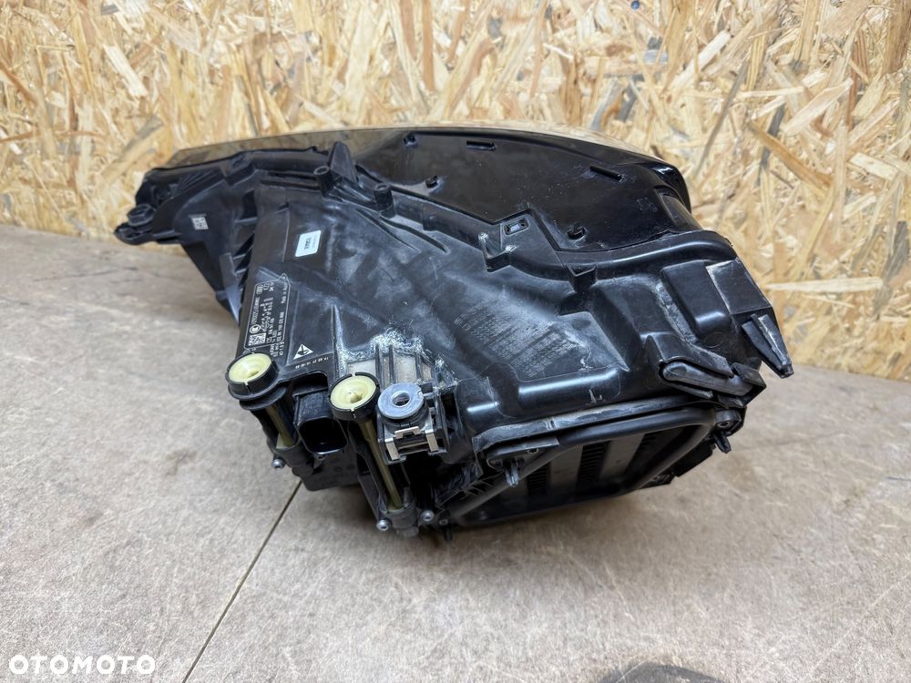 LAMPA PRZÓD PRAWA PRZEDNIA PRAWA MATRIX AUDI Q3 II 83A 83A941036 - 9
