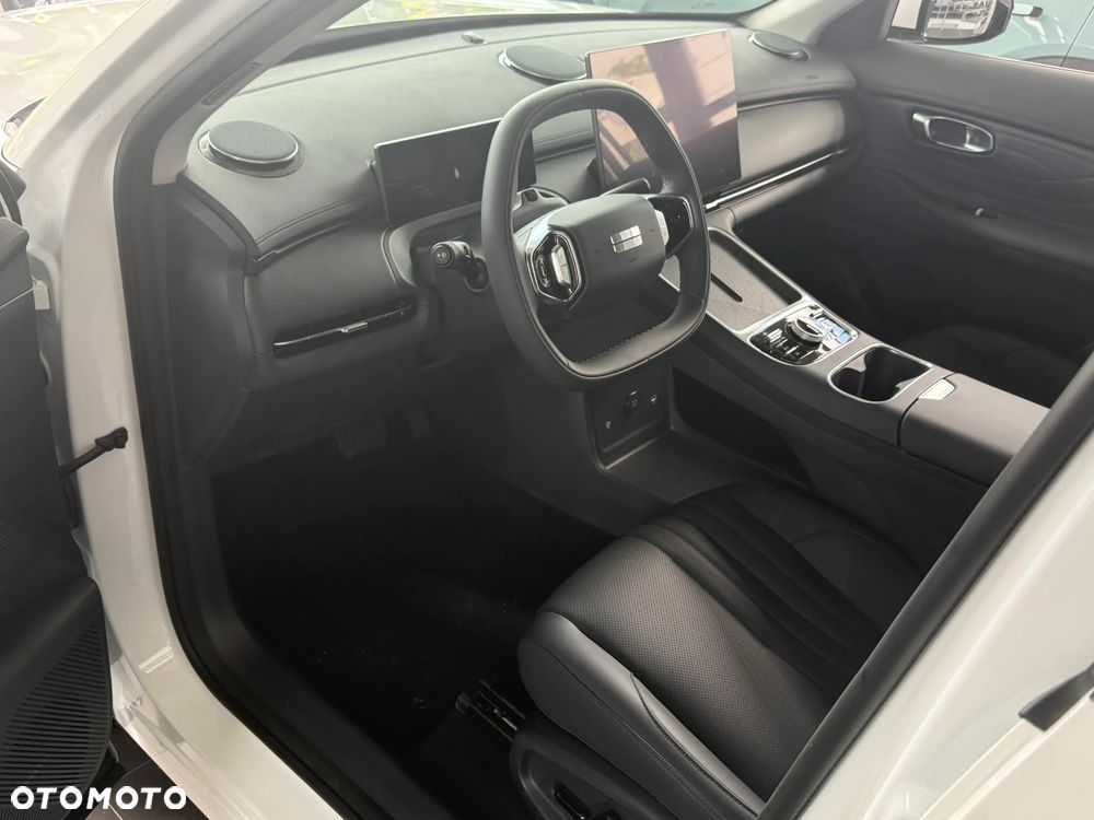 Geely Starray EM-i 1.5 PHEV Pro - 12