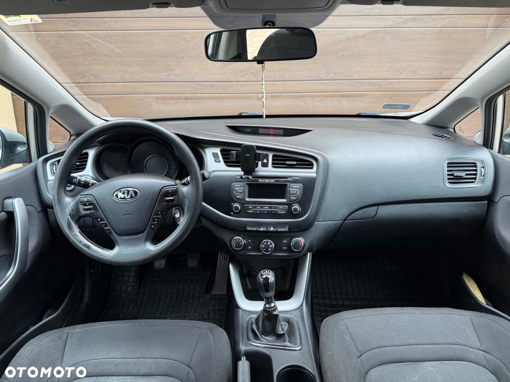 Kia Ceed - 7