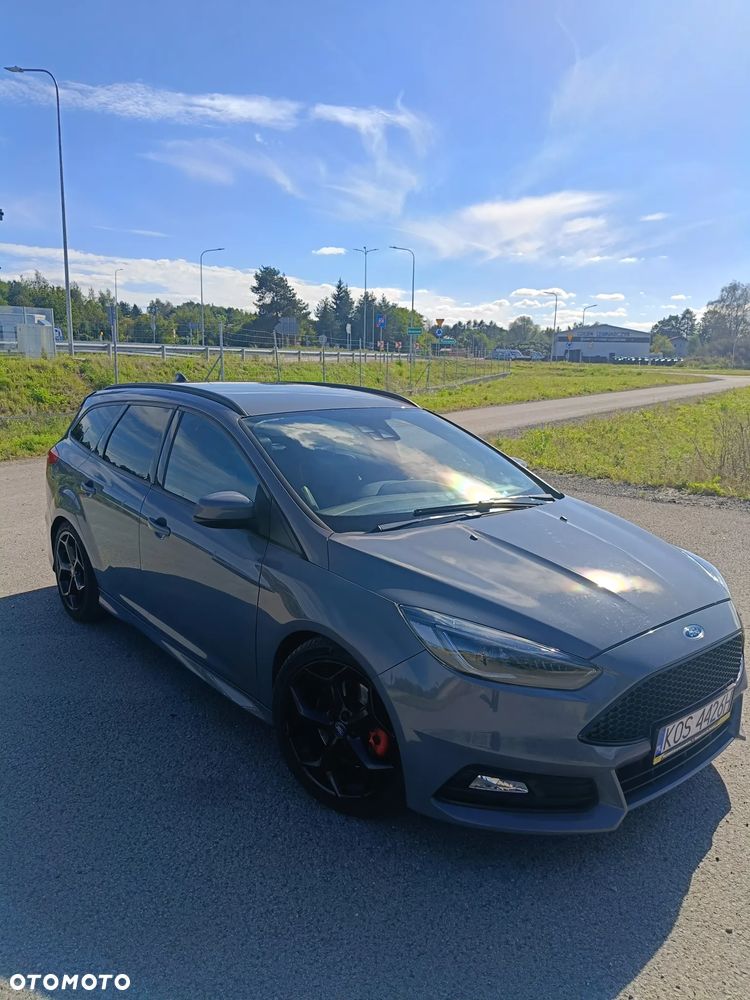 Ford Focus 2016 photo 4