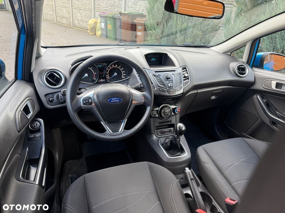 Ford Fiesta 1.6 TDCI SYNC Edition - 25